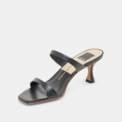 GENORA WIDE HEELS BLACK LEATHER - re:vita