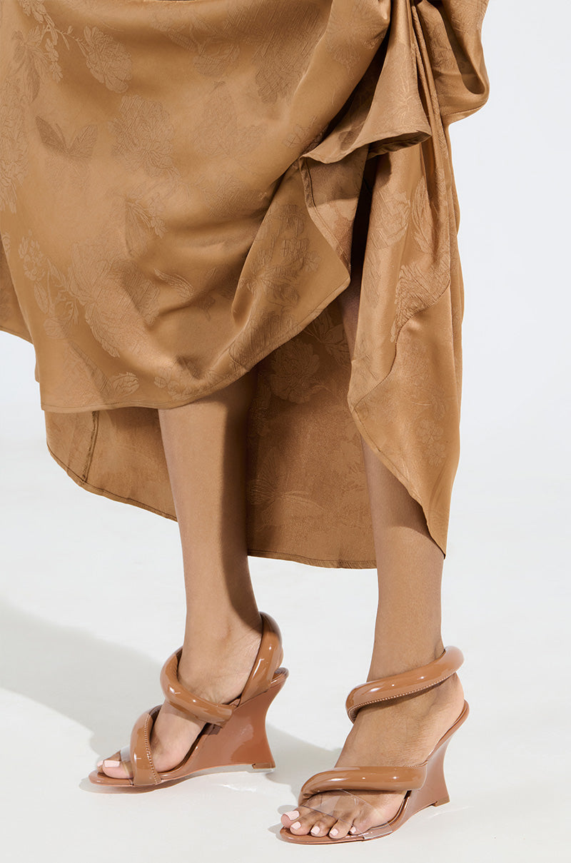 AKIRA MINORU NUDE WEDGE SANDAL