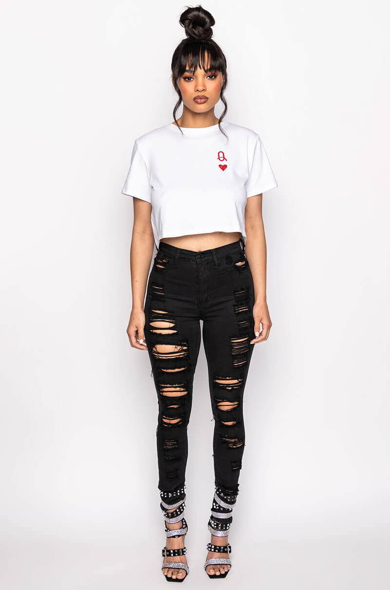 QUEEN OF MY HEART OPEN BACK CROPPED TSHIRT